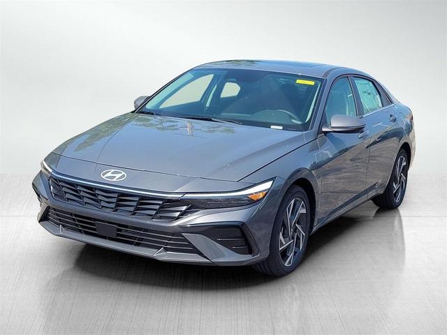 Photo of 2025 Gray Hyundai ELANTRA