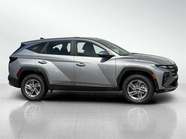 Photo of 2025 Shimmering Silver Hyundai TUCSON