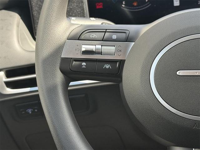 Photo of 2025 Shimmering Silver Hyundai TUCSON