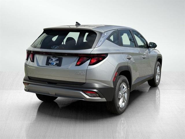 Photo of 2025 Shimmering Silver Hyundai TUCSON