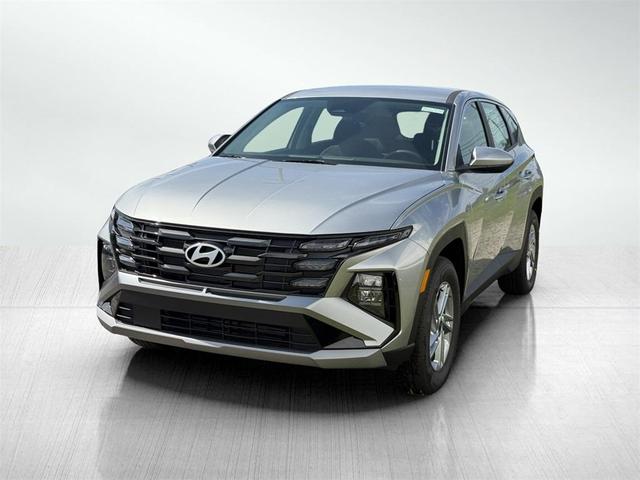Photo of 2025 Shimmering Silver Hyundai TUCSON