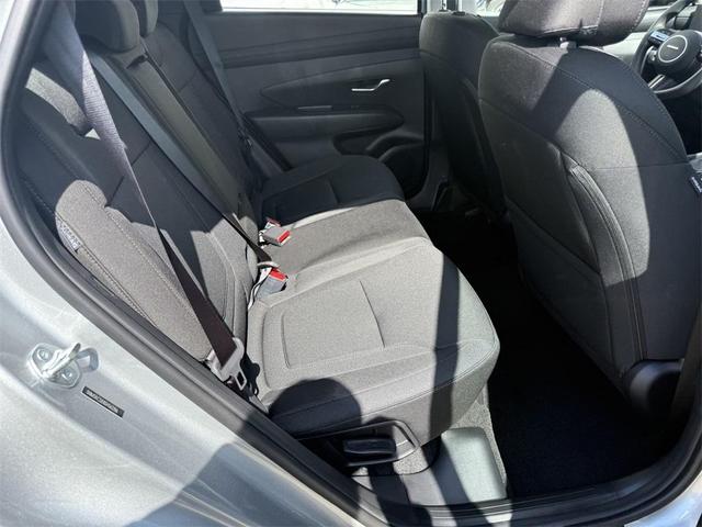 Photo of 2025 Shimmering Silver Hyundai TUCSON