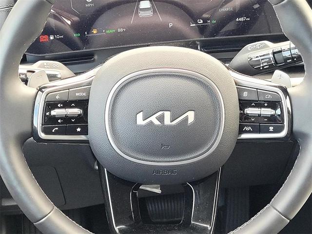 Photo of 2025 Metal Kia Carnival Hybrid