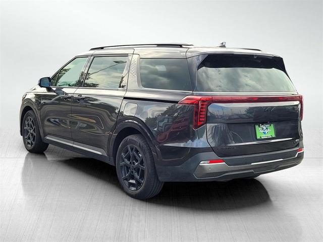 Photo of 2025 Metal Kia Carnival Hybrid