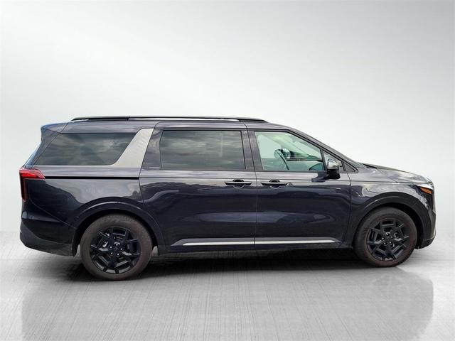 Photo of 2025 Metal Kia Carnival Hybrid