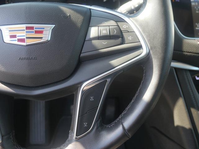 Photo of 2018 Radiant Silver Metallic Cadillac XT5