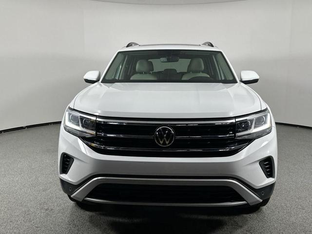 Photo of 2022 Pure White Volkswagen Atlas