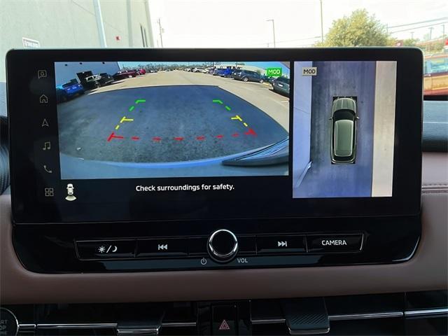 Photo of 2025 Moonstone Gray Metallic Mitsubishi Outlander