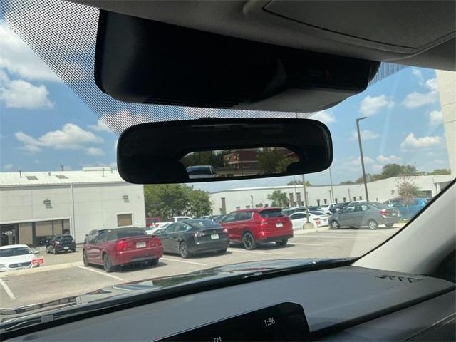 Photo of 2024 Blue Mitsubishi Outlander
