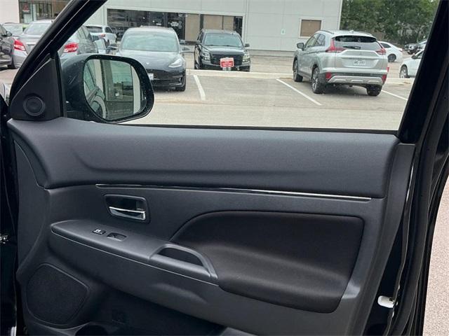 Photo of 2025 Labrador Black Pearl Mitsubishi Outlander Sport