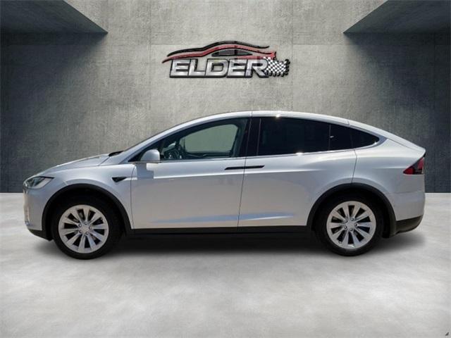 Photo of 2017 Silver Tesla Model X