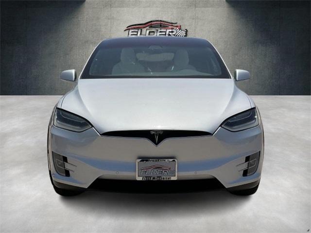Photo of 2017 Silver Tesla Model X