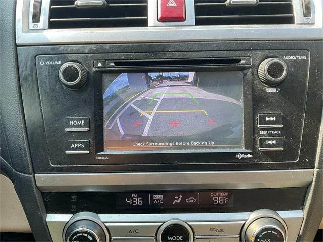 Photo of 2017 White Subaru Outback