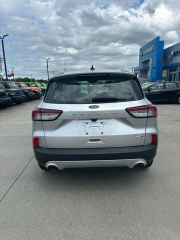 Photo of 2020 Ingot Silver Metallic Ford Escape