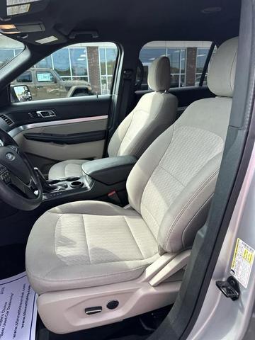 Photo of 2018 Ingot Silver Metallic Ford Explorer