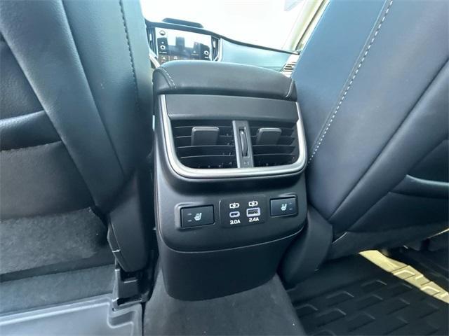 Photo of 2023 Crystal White Pearl Subaru Outback