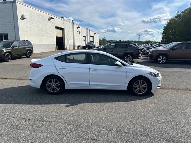 Photo of 2017 Quartz White Pearl Hyundai ELANTRA