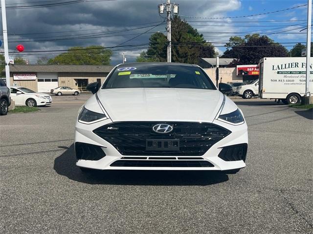 Photo of 2022 Quartz White Hyundai SONATA