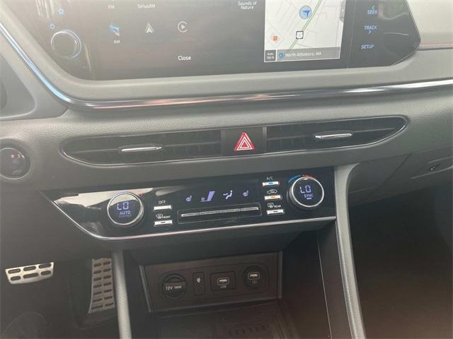 Photo of 2022 Quartz White Hyundai SONATA