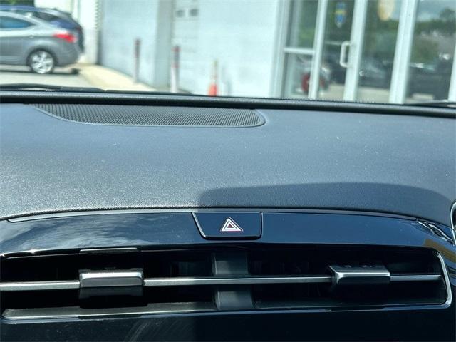 Photo of 2023 Shimmering Silver Hyundai TUCSON