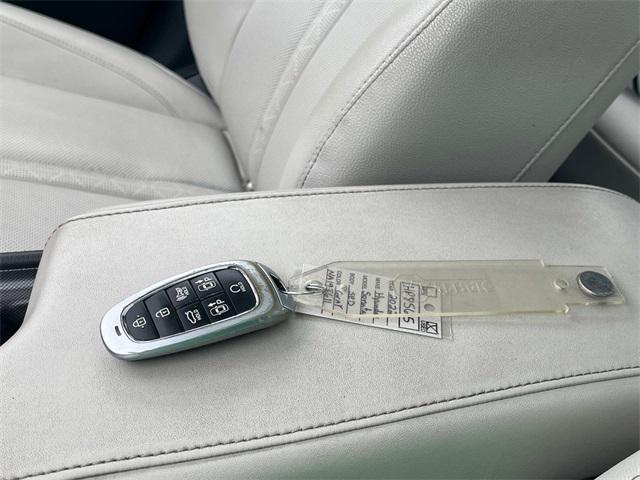 Photo of 2022 Portofino Gray Hyundai SONATA