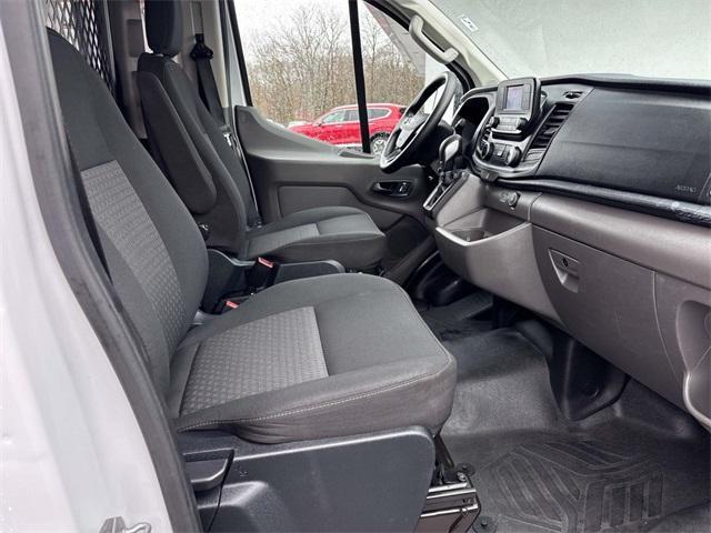 Photo of 2022 Oxford White Ford Transit-250