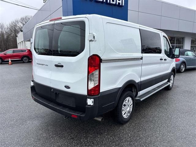 Photo of 2022 Oxford White Ford Transit-250