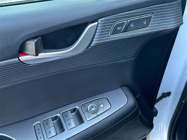 Photo of 2023 Hyper White Hyundai PALISADE