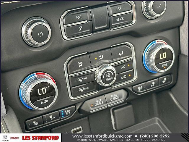 Photo of 2022 White Frost Tricoat GMC Yukon