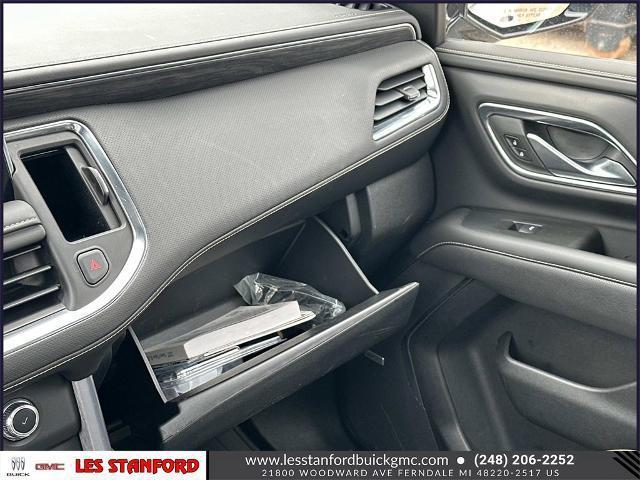 Photo of 2022 White Frost Tricoat GMC Yukon