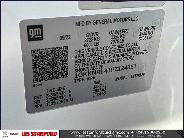 Photo of 2023 Summit White GMC Acadia