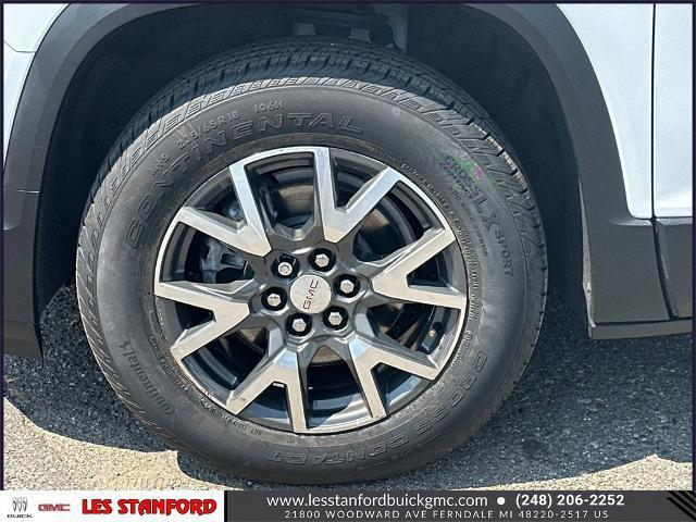 Photo of 2023 Summit White GMC Acadia