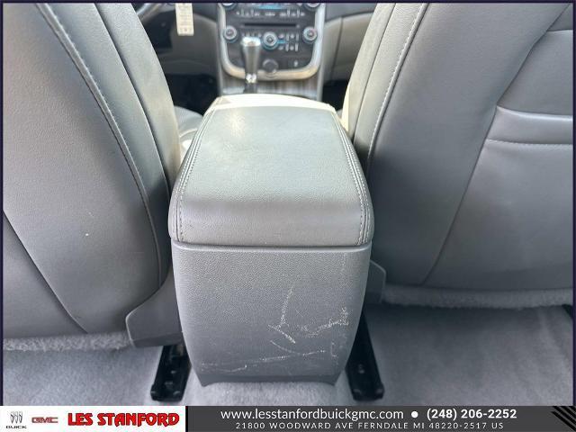 Photo of 2014 Champagne Silver Metallic Chevrolet Malibu