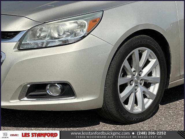 Photo of 2014 Champagne Silver Metallic Chevrolet Malibu