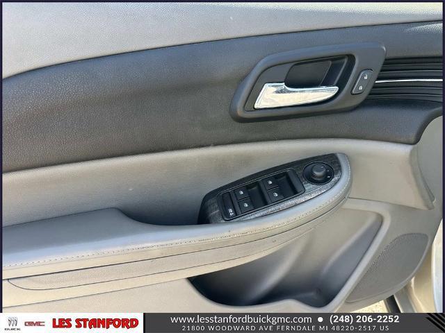 Photo of 2014 Champagne Silver Metallic Chevrolet Malibu