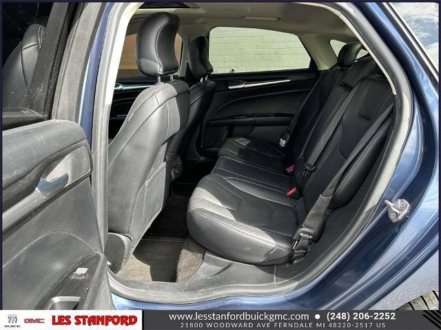 Photo of 2019 Blue Metallic Ford Fusion