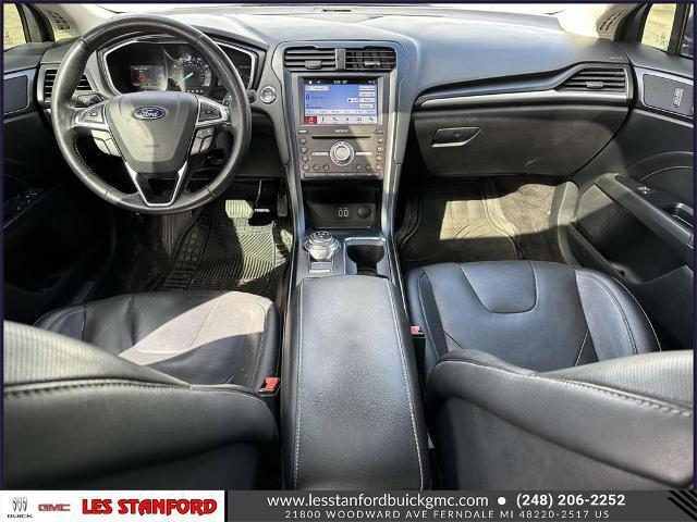 Photo of 2019 Blue Metallic Ford Fusion