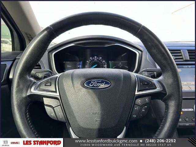 Photo of 2019 Blue Metallic Ford Fusion