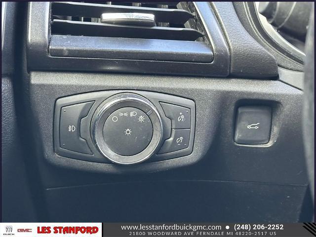 Photo of 2019 Blue Metallic Ford Fusion