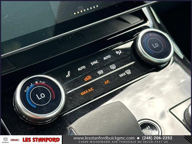Photo of 2023 Fuji White Land Rover Range Rover Sport