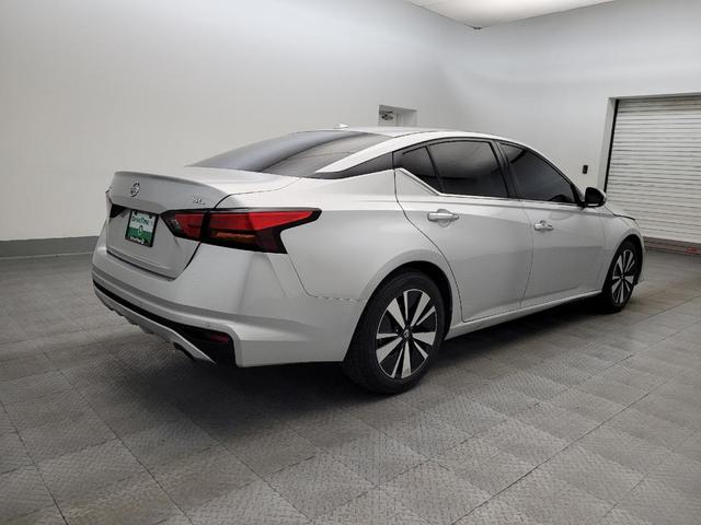 Photo of 2019 Brilliant Silver Metallic Nissan Altima