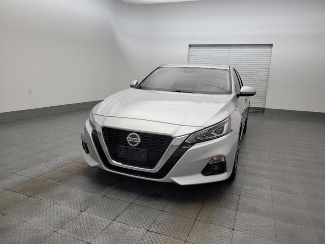 Photo of 2019 Brilliant Silver Metallic Nissan Altima
