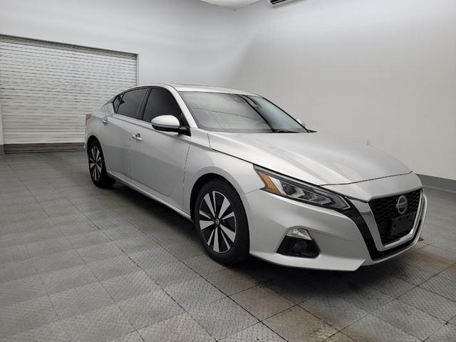 Photo of 2019 Brilliant Silver Metallic Nissan Altima