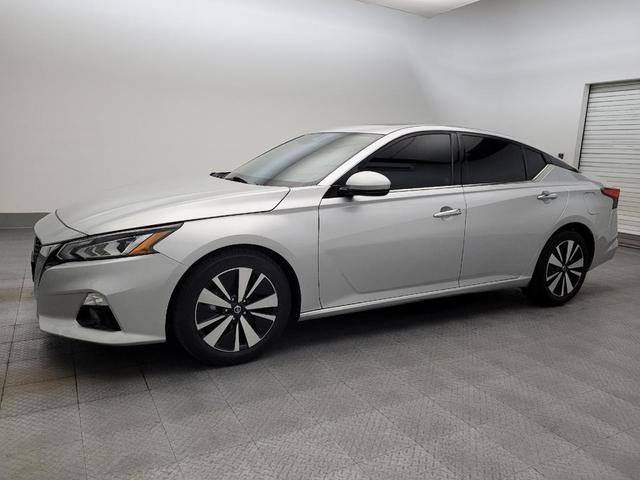Photo of 2019 Brilliant Silver Metallic Nissan Altima