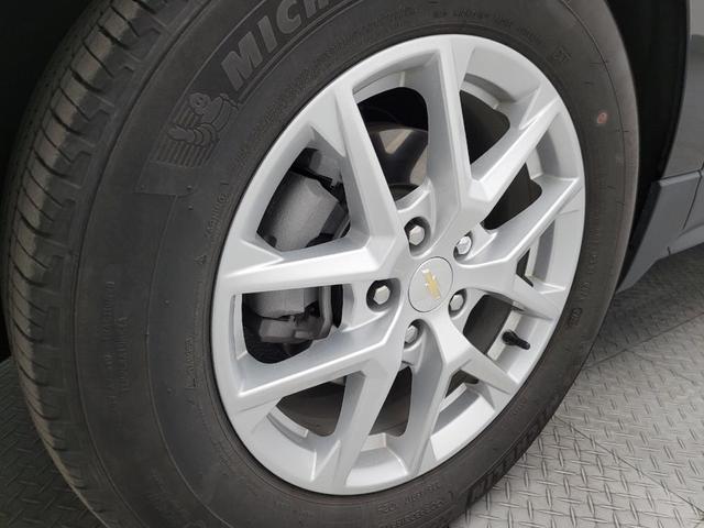 Photo of 2022 Mosaic Black Metallic Chevrolet Equinox