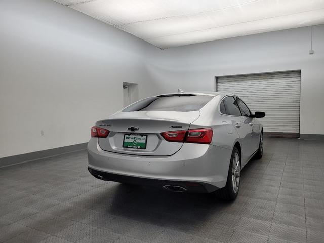 Photo of 2018 Silver Ice Metallic Chevrolet Malibu