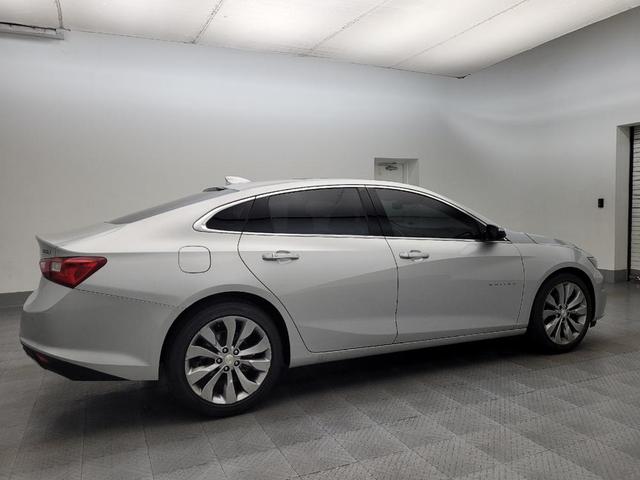 Photo of 2018 Silver Ice Metallic Chevrolet Malibu