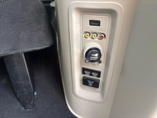 Photo of 2016 True Blue Pearlcoat Dodge Grand Caravan