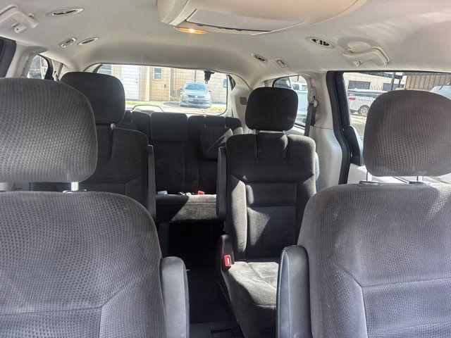 Photo of 2016 True Blue Pearlcoat Dodge Grand Caravan