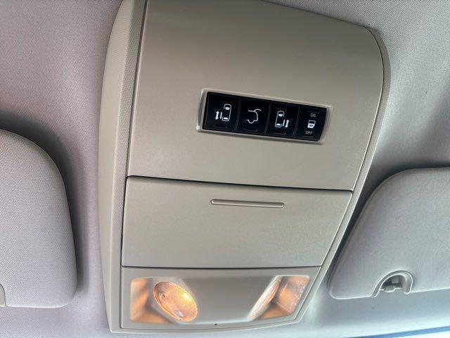 Photo of 2016 True Blue Pearlcoat Dodge Grand Caravan